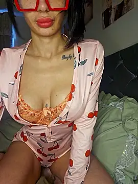 Snapshot of LucyMiax chatting on 15, 1, 2026 LucyMiax online show from 15, 1, 2026