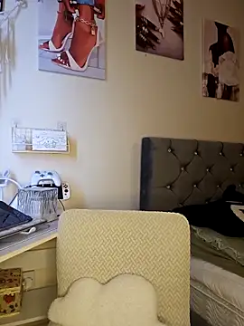 Snapshot of LucyMiax chatting on 29, 11, 2025 LucyMiax online show from 29, 11, 2025