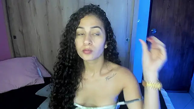 fernanda317 online show from 11, 4, 2026