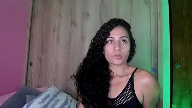 fernanda317 online show from 15, 4, 2026