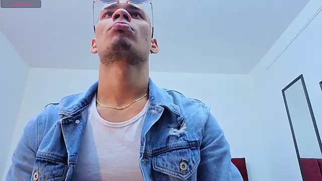 DaamonSlader  online show from 11, 11, 2025