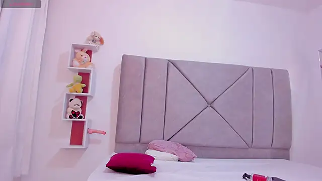 Miaa Star1 online show from 3, 11, 2025