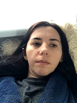 oliviya mur online show from 9, 11, 2025