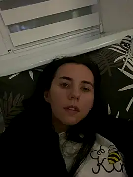 oliviya mur online show from 22, 11, 2025