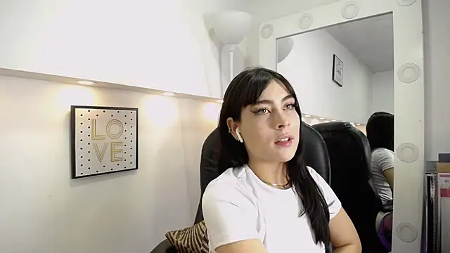 Grace Velle online show from 23, 10, 2025