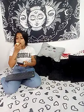 abby n emily online show from 30, 10, 2025