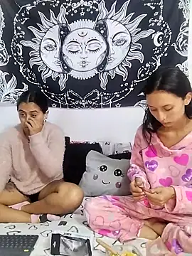 abby n emily online show from 8, 4, 2026