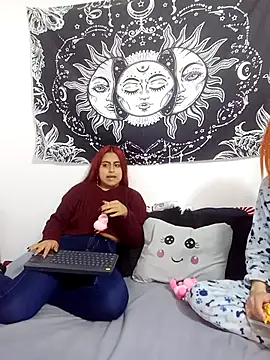 abby n emily online show from 27, 11, 2025