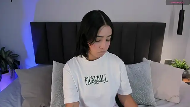 AilanaCortes online show from 19, 12, 2025