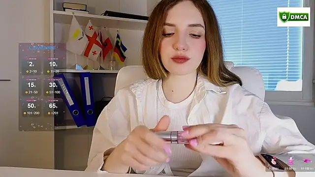 cute cake online show from 8, 4, 2026