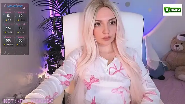 cute cake online show from 16, 12, 2025