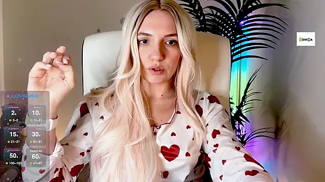 cute cake online show from 3, 12, 2025