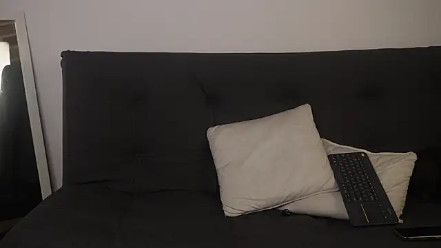 Dominick walker online show from 17, 2, 2026