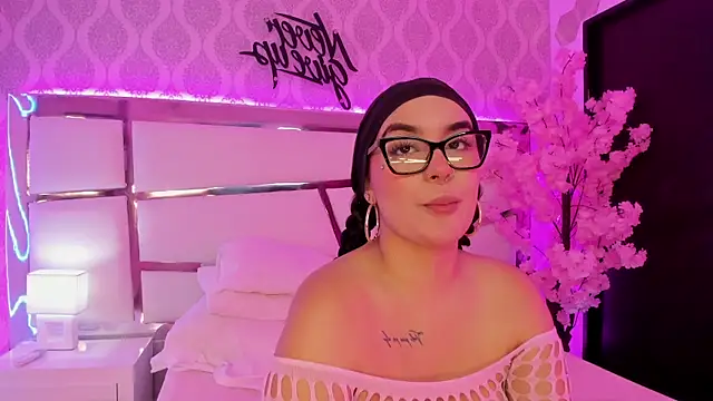 DevoraCarther online show from 27, 10, 2025