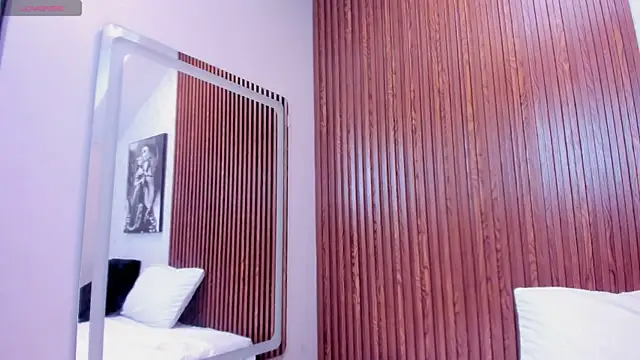 JuliethCruz  online show from 14, 11, 2025