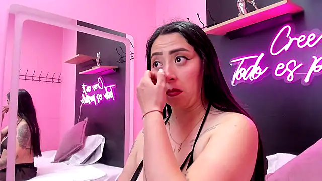 JuliethCruz  online show from 30, 11, 2025