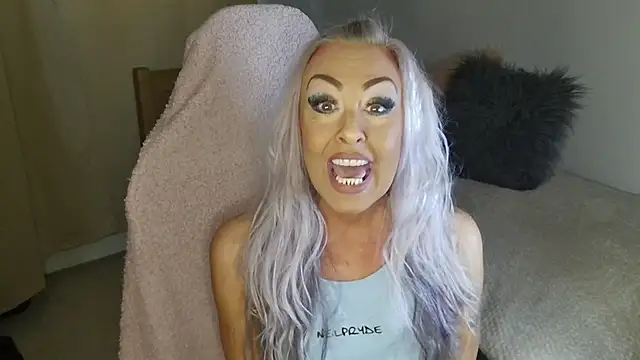 TheOGMiaMystique online show from 19, 4, 2026