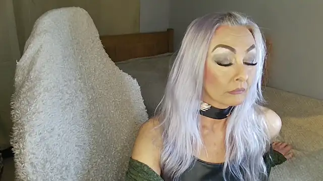 Snapshot of TheOGMiaMystique chatting on 21, 2, 2026 TheOGMiaMystique online show from 21, 2, 2026