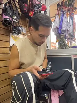 Leonardmoppet online show from 15, 12, 2025