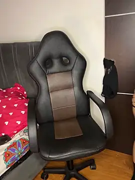 Snapshot of chucky_karla chatting on 18, 2, 2026 chucky karla online show from 18, 2, 2026