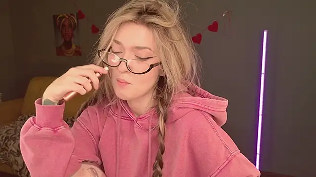 BellaSink online show from 15, 2, 2026