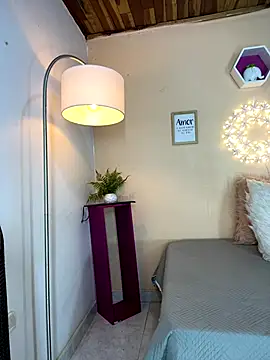 Meggie  online show from 6, 11, 2025