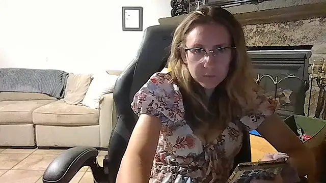 pleasureme24k online show from 22, 10, 2025