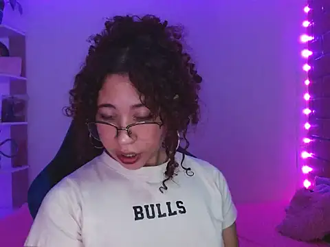 Medussa3033 online show from 8, 11, 2025