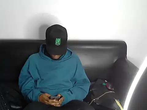 AXionX online show from 4, 12, 2025