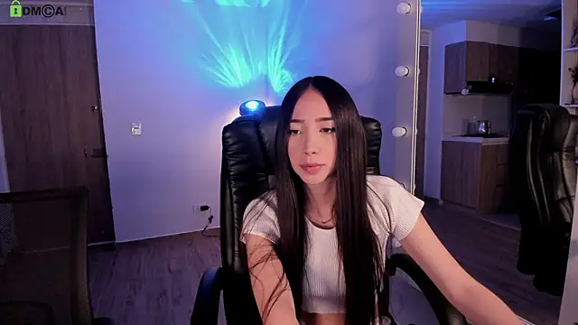 Snapshot of Mikeyvioleta_ chatting on 6, 2, 2026 Mikeyvioleta online show from 6, 2, 2026