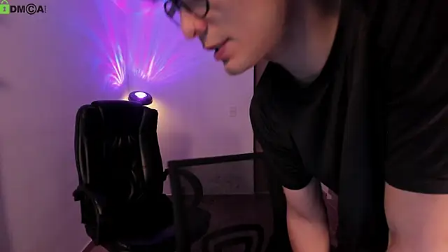 Mikeyvioleta  online show from 16, 6, 2026
