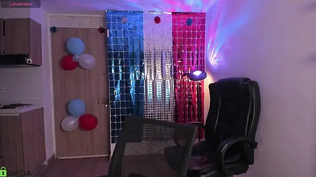 Mikeyvioleta  online show from 17, 7, 2026