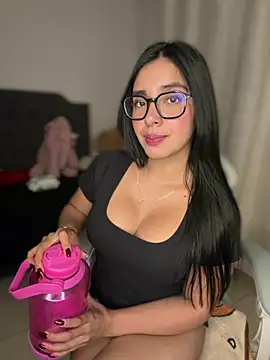 MiaSofia   online show from 4, 5, 2026