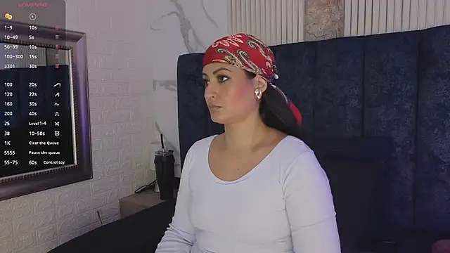 MarScarlett online show from 5, 4, 2026