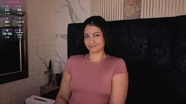 Snapshot of MarScarlett chatting on 6, 5, 2026 MarScarlett online show from 6, 5, 2026