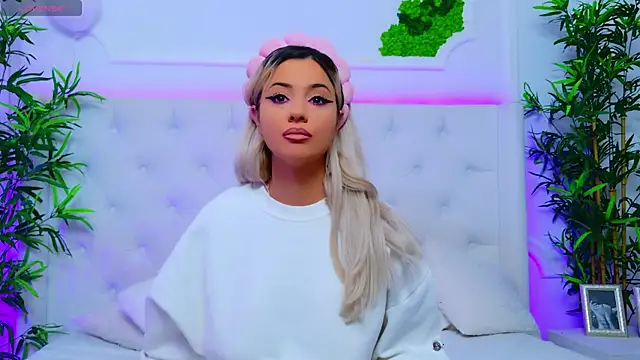 AriannaSins online show from 1, 10, 2025