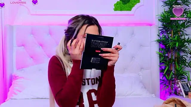 AriannaSins online show from 3, 2, 2026