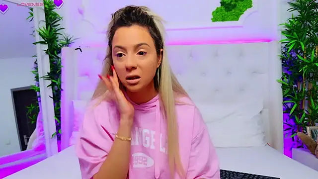 AriannaSins online show from 1, 12, 2025