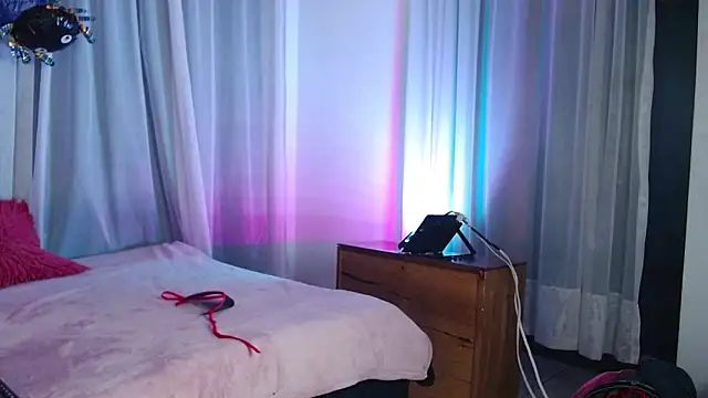 antonella rosecs online show from 17, 10, 2025