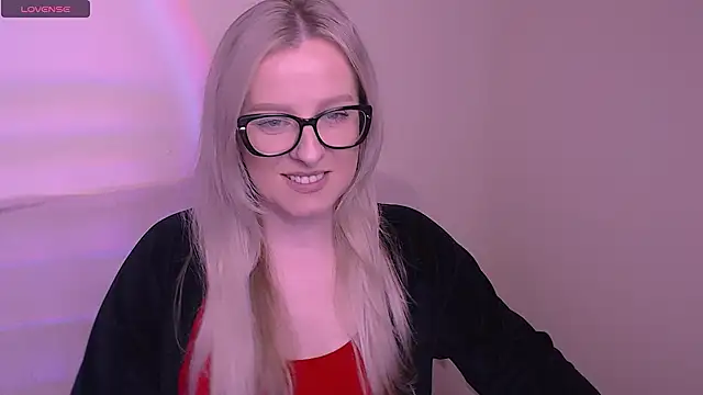 AllaLeomz online show from 17, 11, 2025