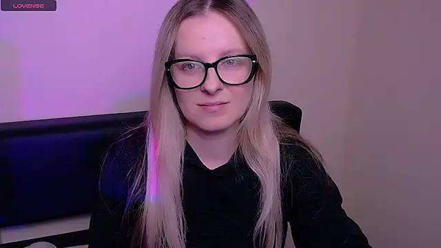 AllaLeomz online show from 21, 10, 2025