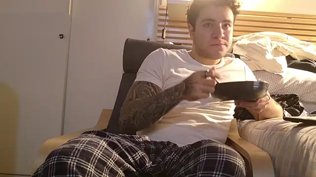 KevinWolf777 online show from 5, 12, 2025