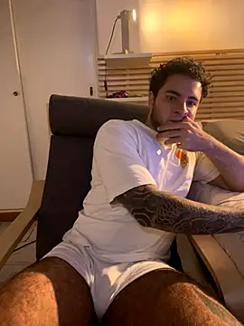 KevinWolf777 online show from 21, 10, 2025