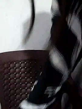 Snapshot of Jyoti-Love-143 chatting on 21, 12, 2025 Jyoti-Love-143 online show from 21, 12, 2025