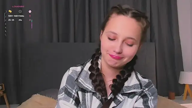 NadiaGnegy online show from 26, 10, 2025