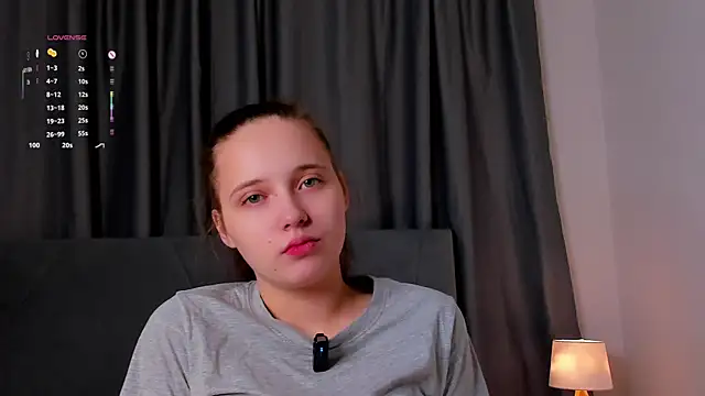 NadiaGnegy online show from 2, 11, 2025