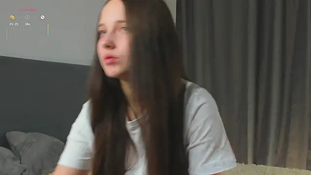 NadiaGnegy online show from 24, 10, 2025