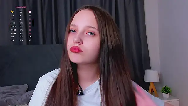 NadiaGnegy online show from 29, 10, 2025