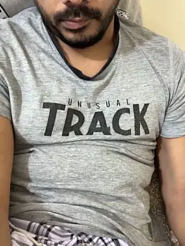 Handsome8677 online show from 15, 11, 2025