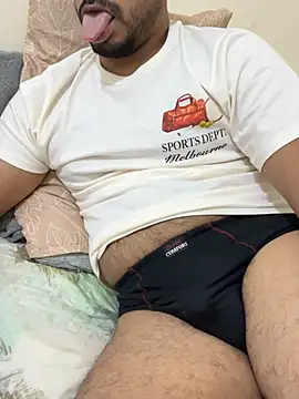 Handsome8677 online show from 15, 2, 2026